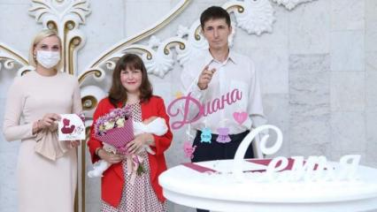 В Нижнекамске провели церемонию имянаречения 1500-го ребёнка