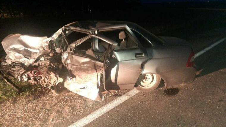 В ночном ДТП на трассе в Татарстане погибли водители легковушек