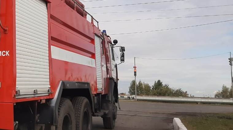 На промзоне Нижнекамска под колёсами пожарной машины погибла девушка