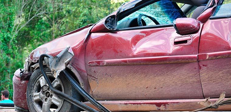 «Помыли, можно и прокатиться»: татарстанец угнал машину с автомойки и попал в аварию