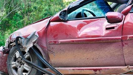 «Помыли, можно и прокатиться»: татарстанец угнал машину с автомойки и попал в аварию