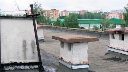 Житель Татарстана хотел устроится на работу, но упал с крыши