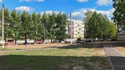 Во дворе домов по пр.Вахитова в Нижнекамске появится детская и воркаут-площадки и футбольное поле