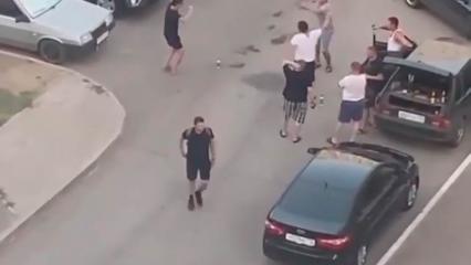 Житель Нижнекамска выложил в Интернет танцующую молодежь, из-за которой не спал весь дом - НТР 24