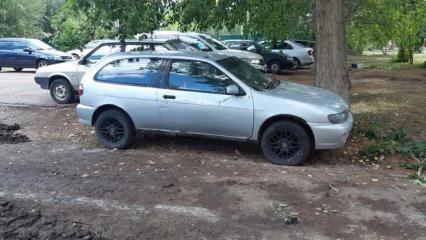 Жителям Нижнекамска рассказали, куда сообщать о машинах на тротуарах и газонах - НТР 24