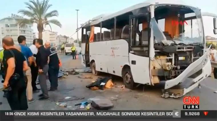 Три туриста из России погибли в ДТП в Турции