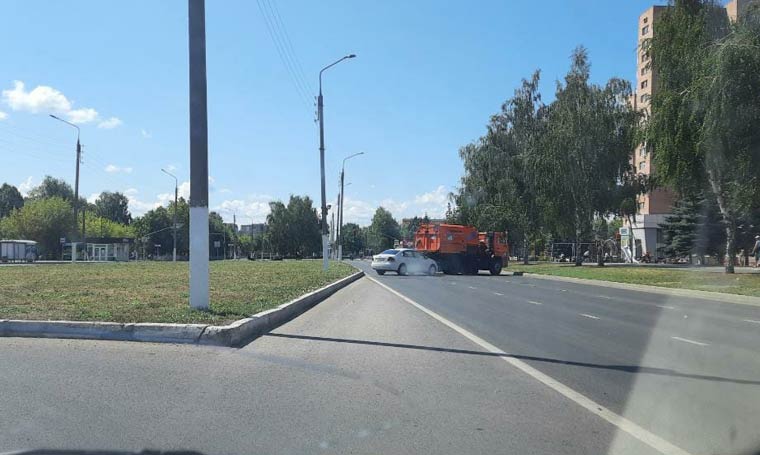 В Нижнекамске перекрыли перекресток проспектов Химиков и Строителей, на 30 лет Победы пробка