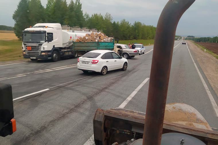 ДТП с участием грузовика и легкового автомобиля около Шереметьевки Нижнекамского района