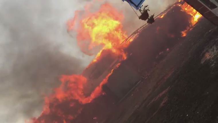 Появилось видео с крупного пожара в селе под Нижнекамском