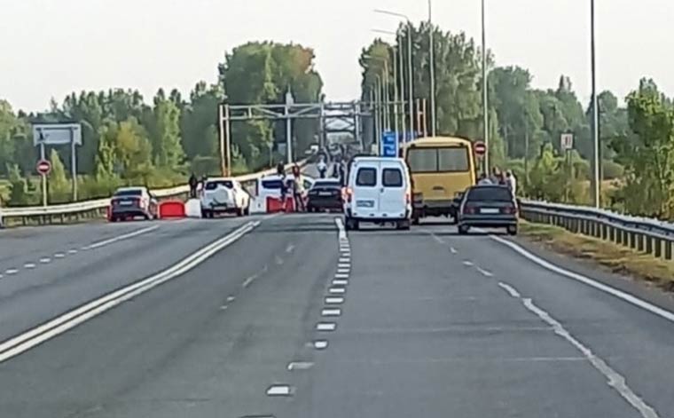 На трассе Чистополь - Нижнекамск в Татарстане на две недели закрыли движение по мосту