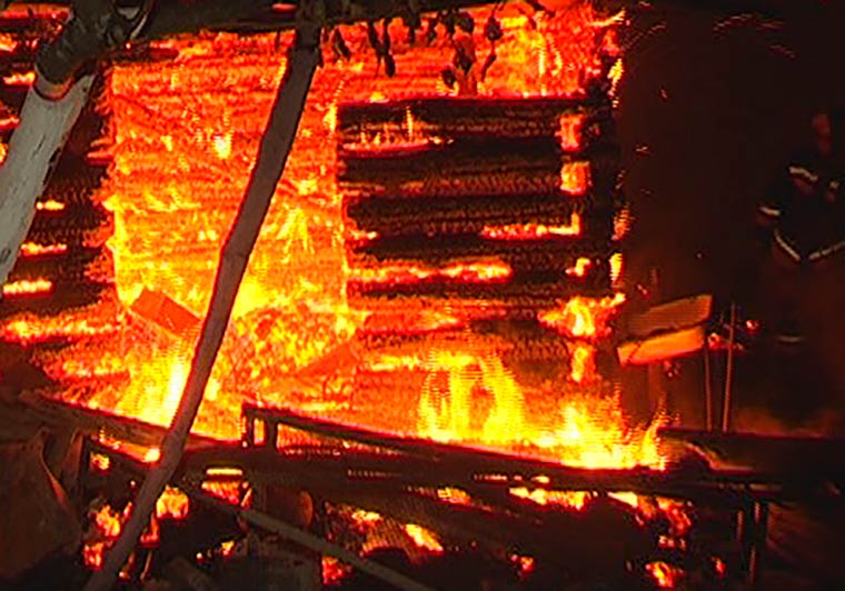 На базе отдыха в Татарстане сгорел дом