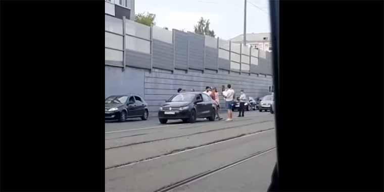В Татарстане в аварию попали три машины «Volkswagen»