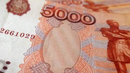 В Нижнекамске мужчина отобрал у ребенка 5 тыс. рублей