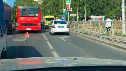 В Татарстане из автобуса на проезжую часть выпала пассажирка
