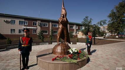 В Башкирии открыли памятник Гази Загитову