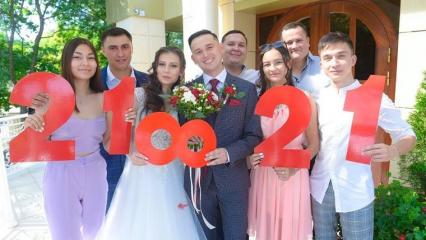 В Нижнекамске в «красивую» дату сыграла свадьбу 21 пара - НТР 24