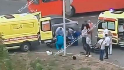 В Татарстане 30-летний мотоциклист разбился на перекрёстке в ДТП с легковушкой - НТР 24