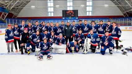 В Нижнекамске завершился традиционный хоккейный турнир памяти Юрия Немова