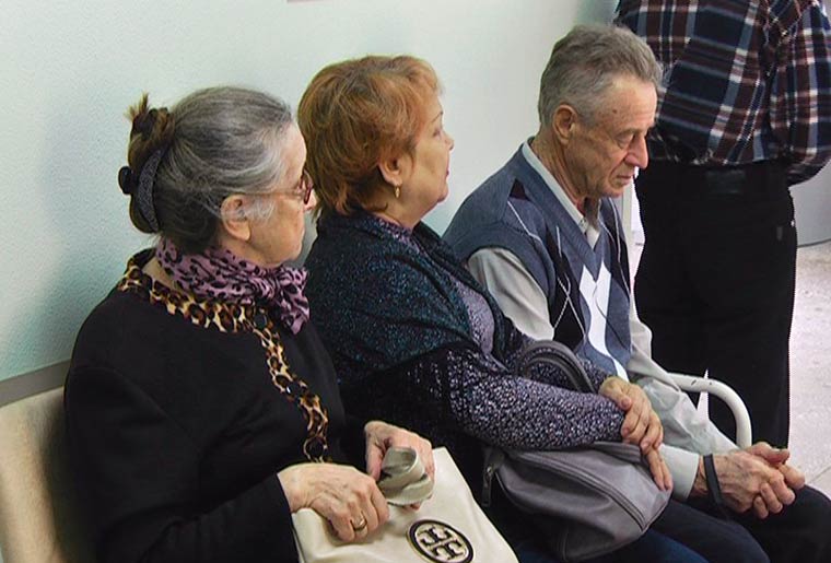 Нижнекамские пенсионеры начали получать выплаты в 10 тыс. рублей