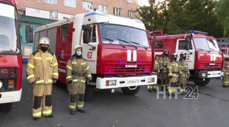В Нижнекамске прозвучали пожарные сирены в память о погибшем главе МЧС