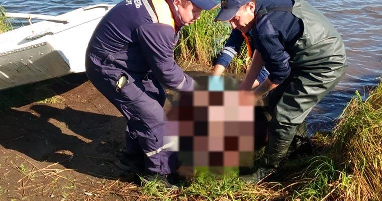 Татарстанские спасатели вытащили тело мужчины в рыбацких сапогах