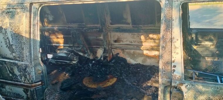 На одной из улиц в Набережных Челнах сгорел автобус