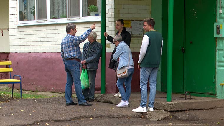 Жители разбитого двора в Нижнекамске переживают, что он не попадет в республиканскую программу