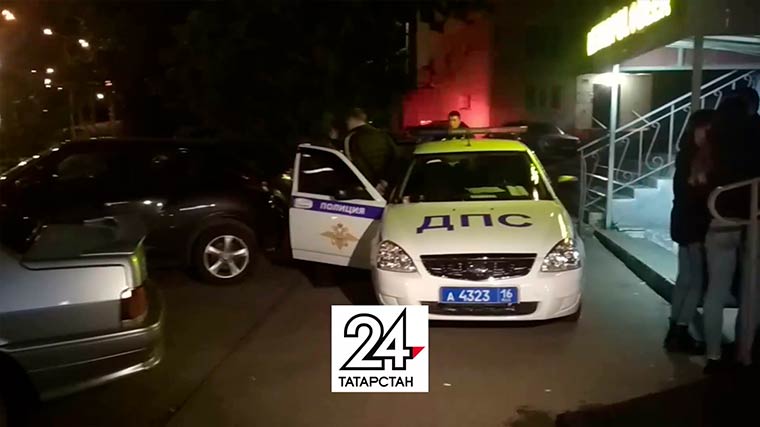В Татарстане неадекватный пьяный водитель попытался скрыться от ГИБДД