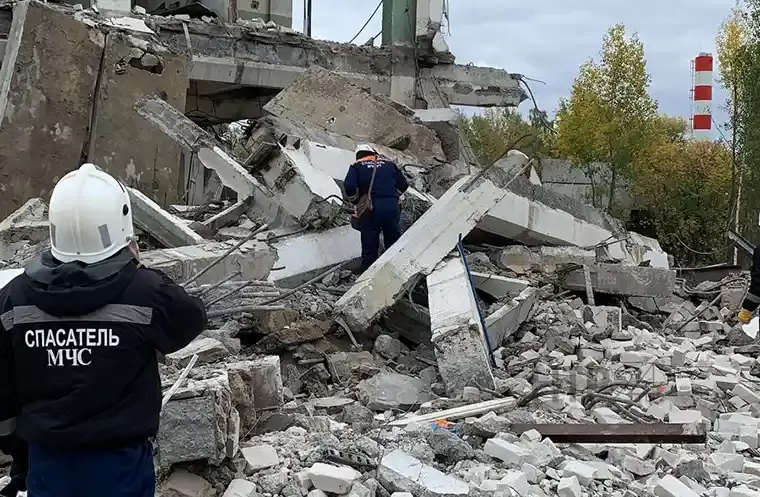 В Казани при обрушении здания погиб человек