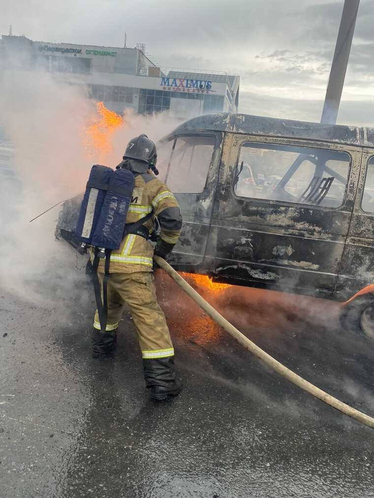 В Татарстане сгорел пассажирский микроавтобус «ГАЗель»
