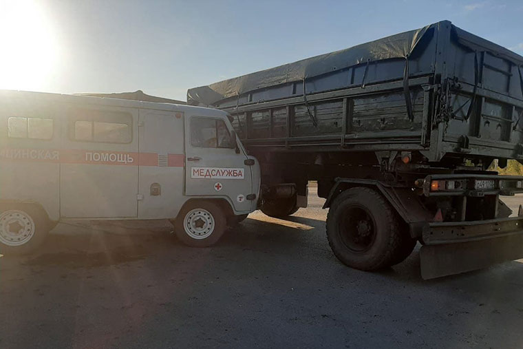В Башкирии 9 человек пострадали после ДТП со  «скорой» и «КамАЗом»