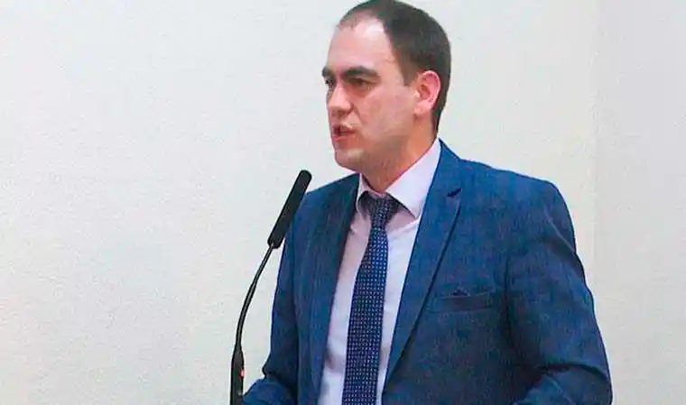 Тимур Гареев досрочно покидает пост заместителя главы Нижнекамского района