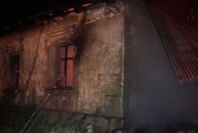 В Татарстане в сгоревшем заброшенном здании без окон и дверей погибли два человека