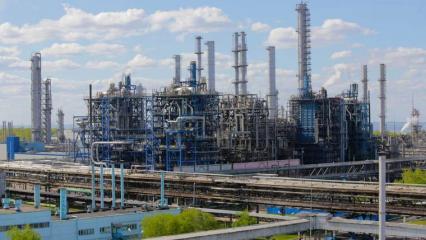 Нижнекамцев предупредили о дымном горении факела на заводе по производству этилена - НТР 24