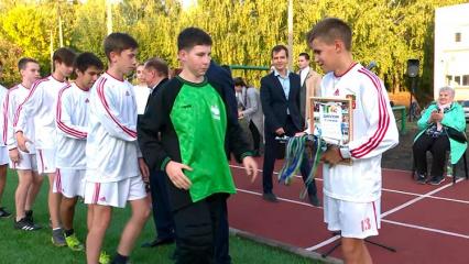 В Нижнекамске прошёл первый футбольный турнир памяти детского тренера Петра Шестакова