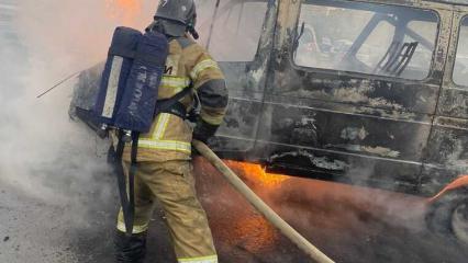 В Татарстане сгорел пассажирский микроавтобус «ГАЗель»