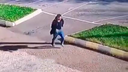 В Татарстане мужчина ударил девушку в спину и убежал