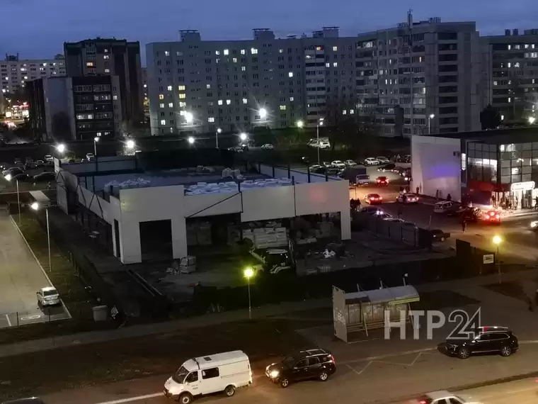 Пожар в строящемся здании в Нижнекамске потушен, горел утеплитель
