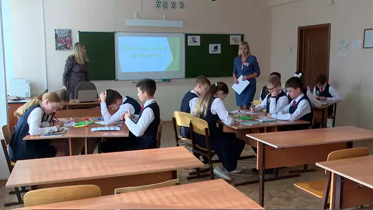 В Нижнекамске обсудили полилингвальное развитие школьников