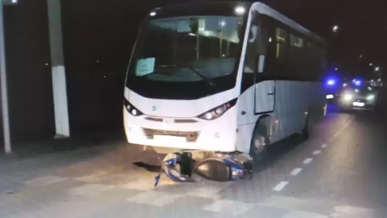 В Татарстане автобус насмерть сбил подростка на скутере