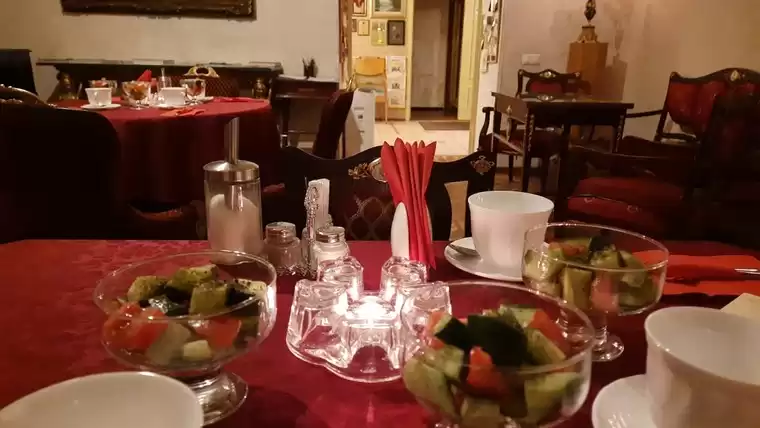 В Татарстане мужчина проник ночью в ресторан, чтобы поесть и заснул