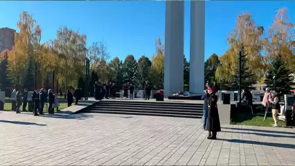 Внукам погибшего на войне солдата передали его останки, найденные нижнекамским поисковым отрядом - НТР 24