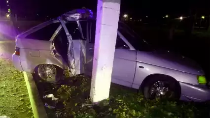 В Нижнекамске девушка получила переломы ног после аварии  - НТР 24