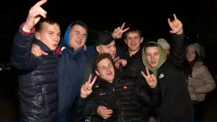 14 юношей из Нижнекамска уехали служить во время первой отправки в армию