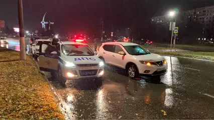 В Нижнекамске плохая погода привела к массовым ДТП, в больнице оказалась девушка - НТР 24