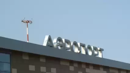 В аэропорту Нижнекамска из-за больного пассажира экстренно сел самолёт, летевший в Махачкалу - НТР 24