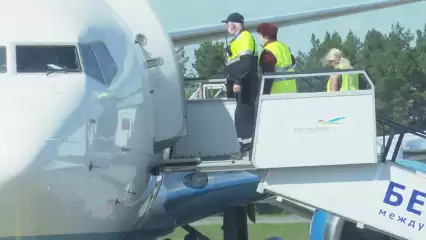 В аэропортах Нижнекамска и Казани выявлено 9 пассажиров, прилетевших из-за границы с симптомами инфекции - НТР 24