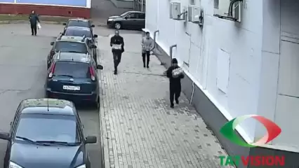 В Нижнекамске мужчины украли три ящика пива и тут же были наказаны сотрудниками магазина - НТР 24