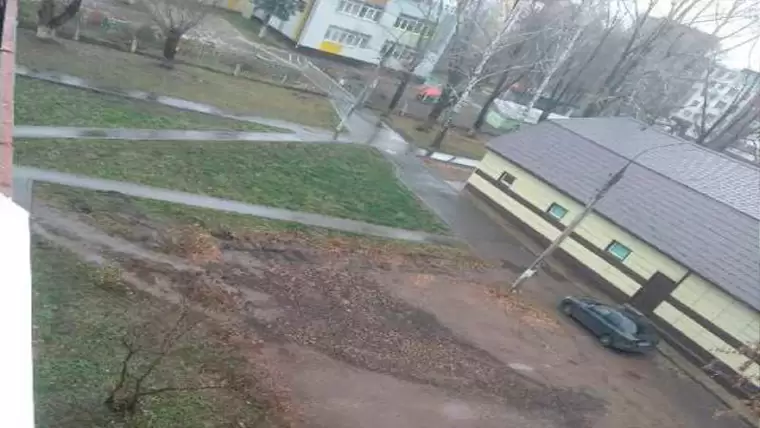 Жители Нижнекамска заметили пропажу бетонных ограждений в городе