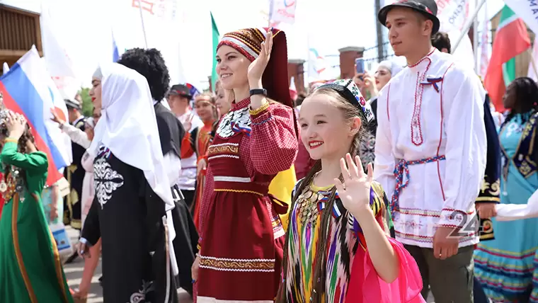 В День народного единства молодёжь Татарстана примет участие в праздничных онлайн-акциях